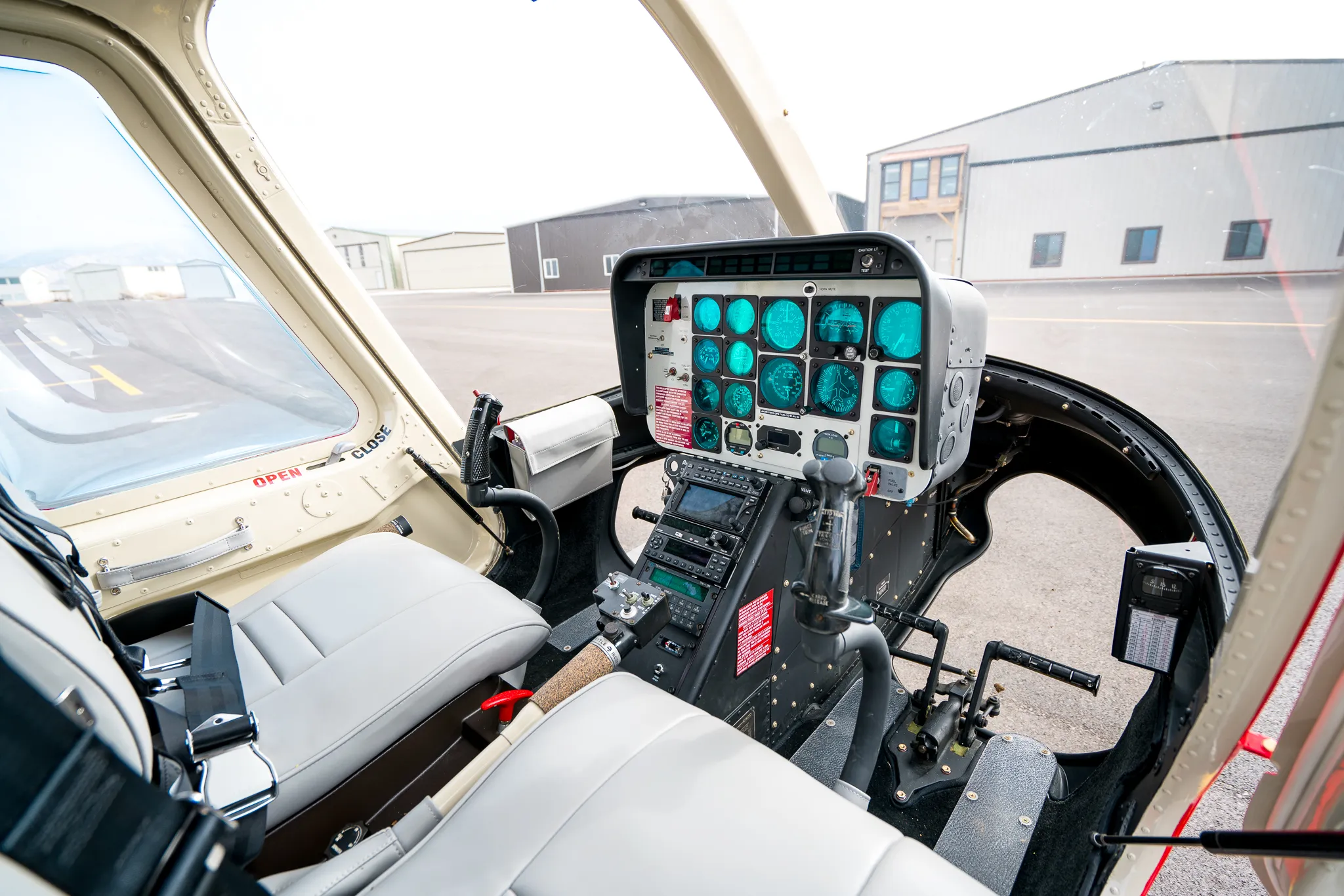 4 avionics b